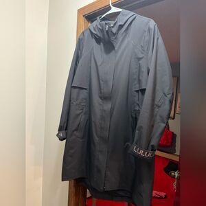 LULULEMON WOMENS JACKET